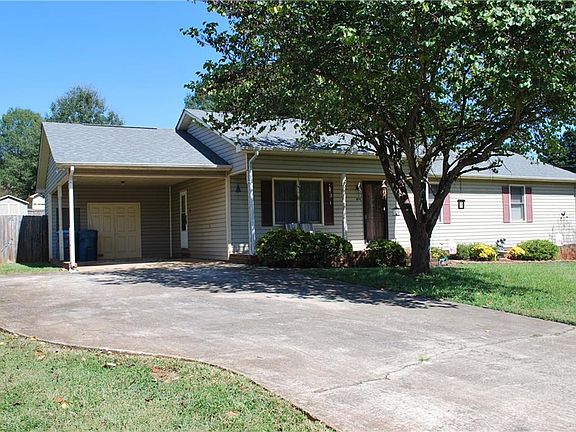 2nd image of 408 E Lake Dr