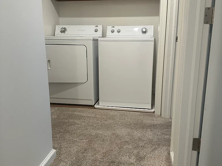 228 Maple St #G — Photo 4