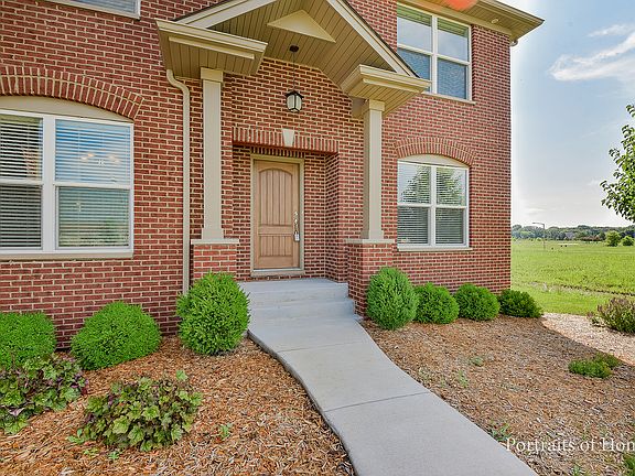 2nd image of 25224 Parkside Dr