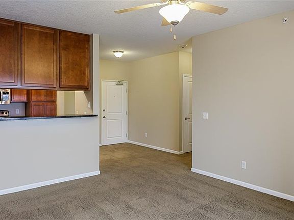 3rd image of 6350 Coachlight Dr Unit 3204