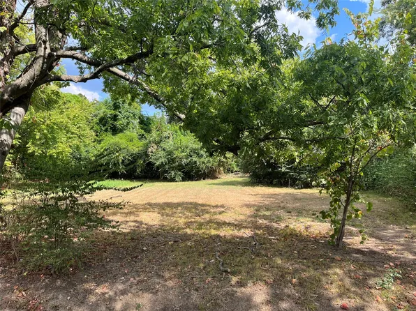 1024 3rd St NE, Paris, TX 75460