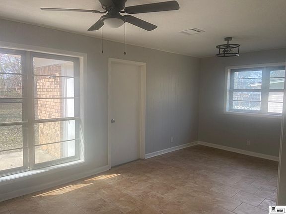 5th image of 315 E Ironwood Dr