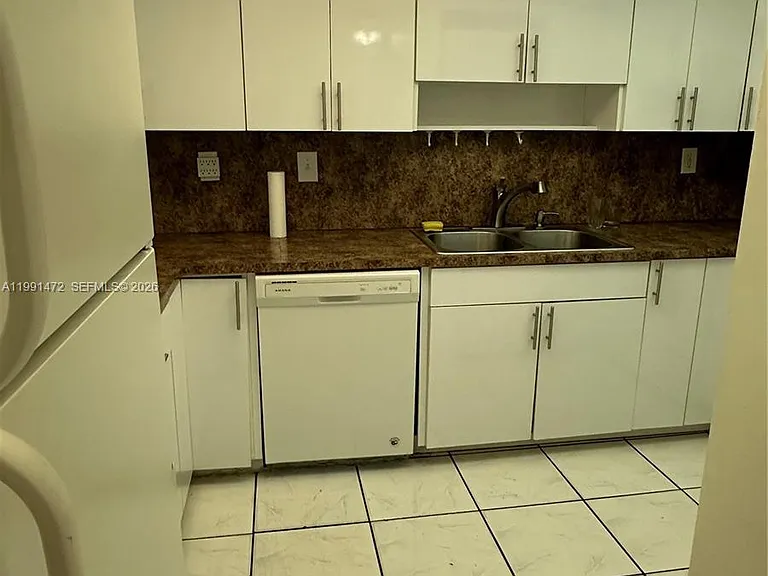 10090 NW 80th Ct #1350 — Photo 36