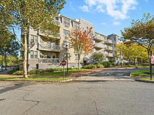 4 Constellation Place image 20 of 43