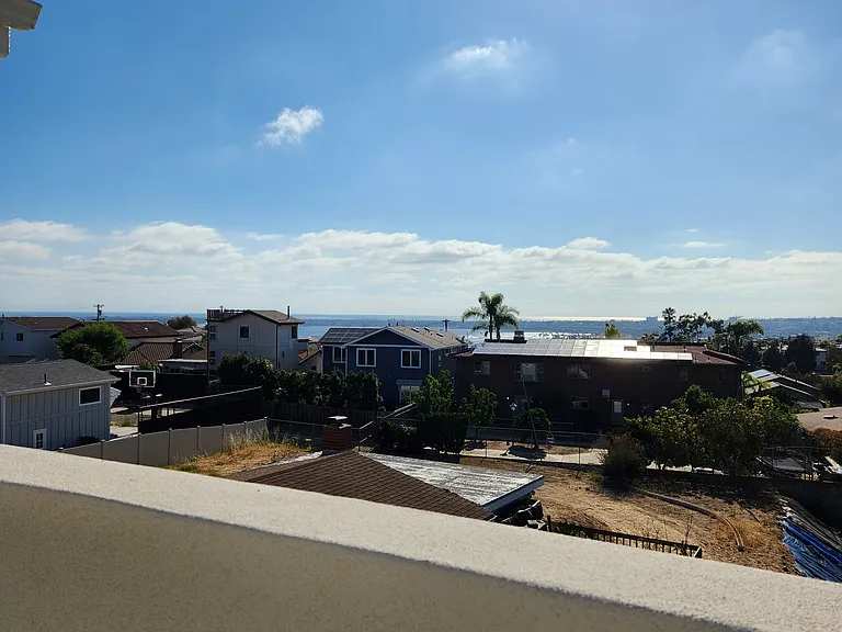 2838 Clairemont Ct — Photo 3