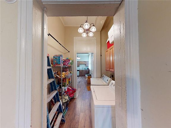 4th image of 2236-38 Jefferson Ave