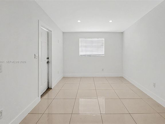 4th image of 10710 SW 43rd Ln #1