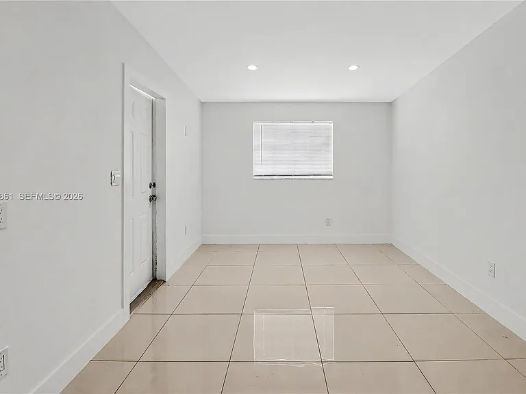 10710 SW 43rd Ln #1 — Photo 4