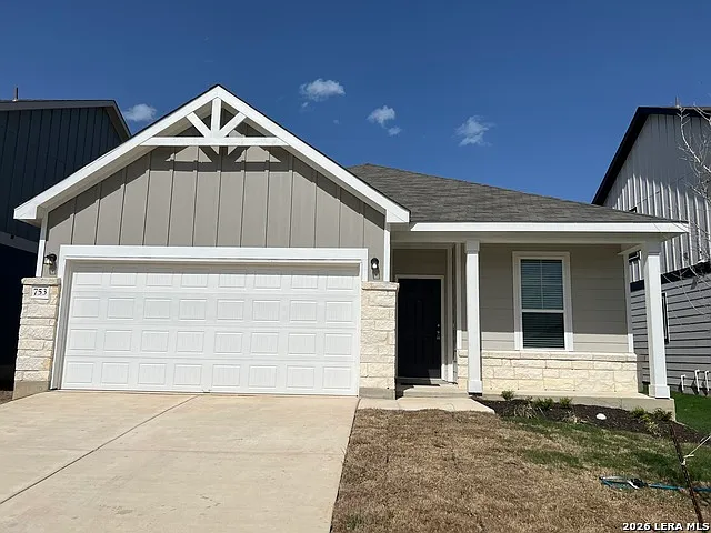 3 bed, 2.0 bath, 1501 sqft, $1,825 — Photo 2