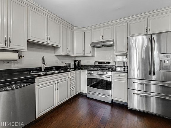2nd image of 1305 Fairfield Ct #C