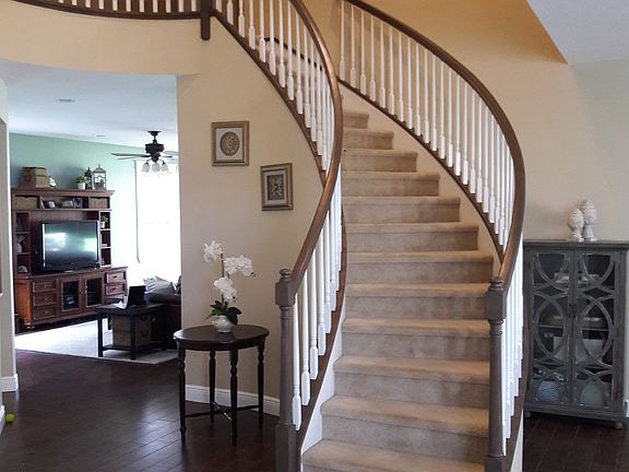 2nd image of 11493 SW Kingslake Cir