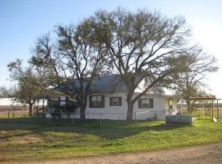 2675 Woodrow Center Rd, Kingsbury, TX 78638