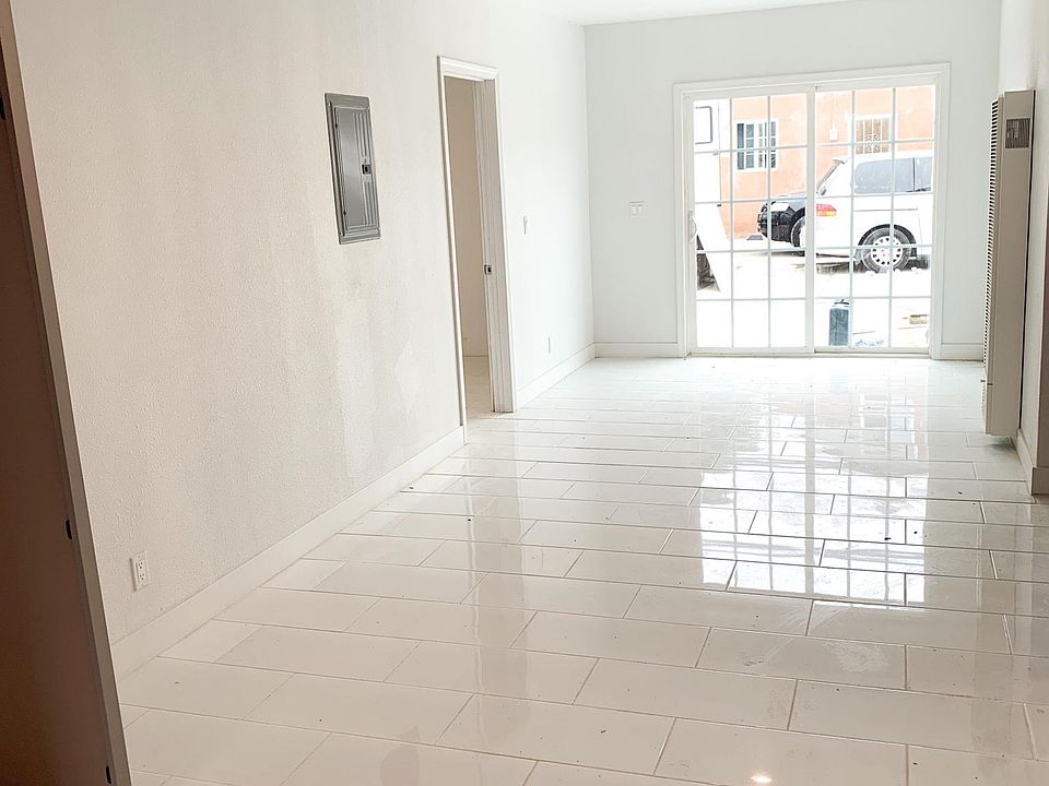 1st image of 11501 Berendo Ave #1