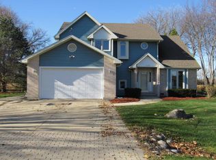 715 Bayhill Ave, Twin Lakes, WI 53181