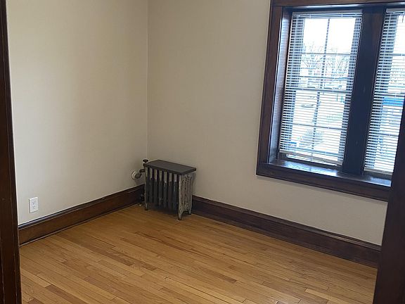5th image of 3919 N Morris Blvd #302