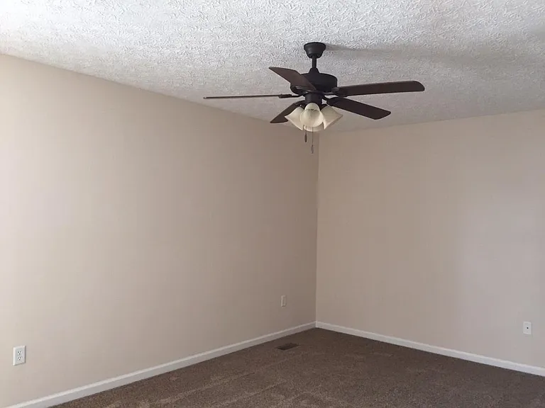 110 Waterpoint Dr #2 — Photo 8