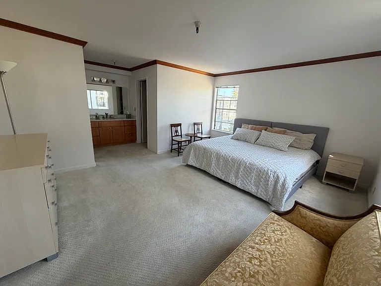 1943 Mount Vernon Ct #202 — Photo 11