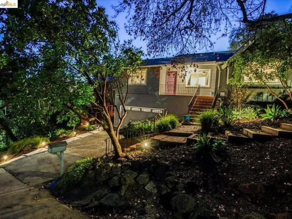 4111 Huntington St, Oakland, CA 94619