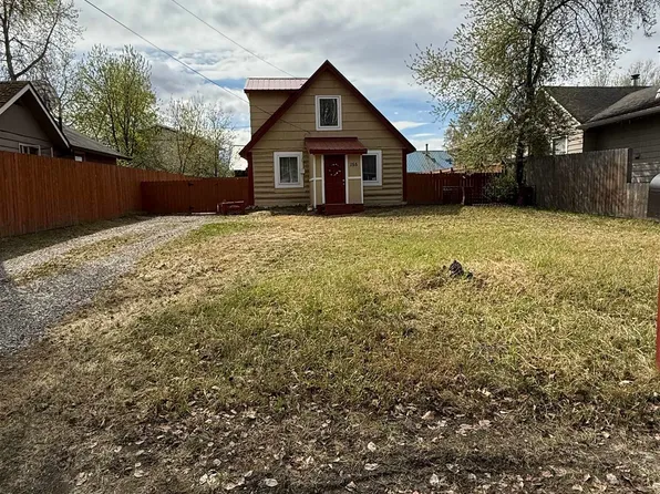 155 8th Ave, Fairbanks, AK 99701