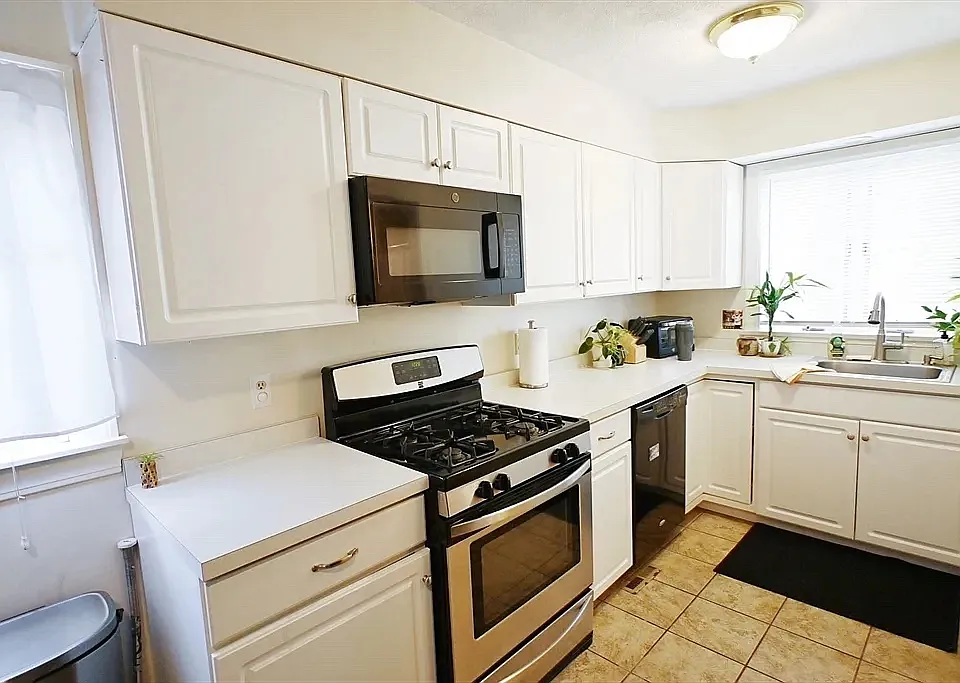 14 Crescent Hl #2