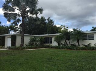 19361 Holiday Rd, Cutler Bay, FL 33157