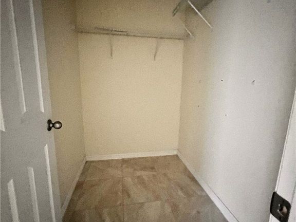 3rd image of 4617/4619 Leonard Blvd S