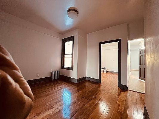 5th image of 96-08 Northern Blvd #5S