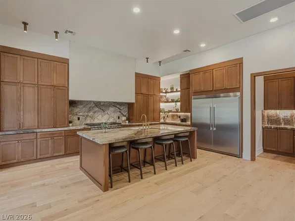 4 El Macero Ct, Henderson, NV 89052