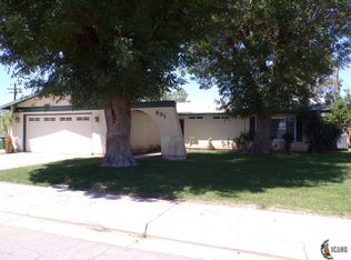 831 Edgley Dr, Brawley, CA 92227