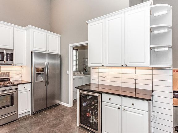 2nd image of 5697 Le Blanc Ave
