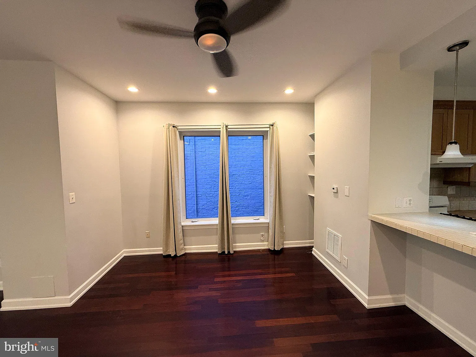 757 Girard St NW — Photo 4