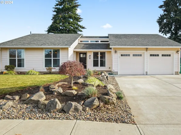 402 McLaughlin Dr, Woodburn, OR 97071