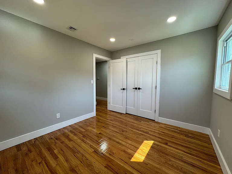 203 Westervelt Pl #2 — Photo 20