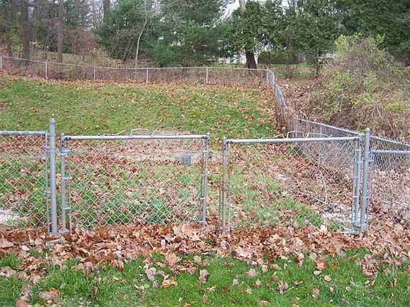 4th image of 8 Equinox Ct