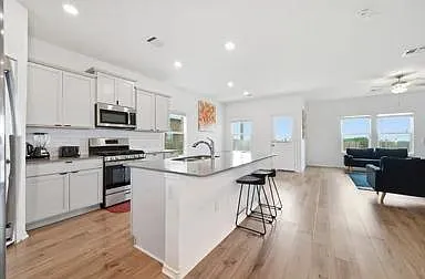 208 Golden Grove Pkwy #A — Photo 2