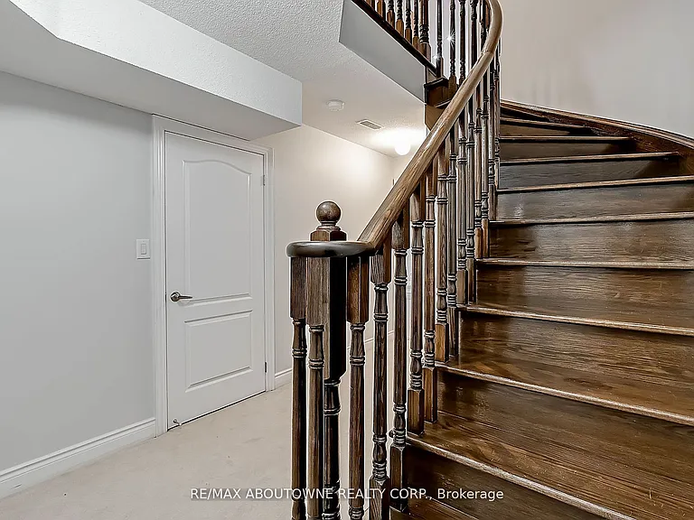 2415 Presquile Dr — Photo 27