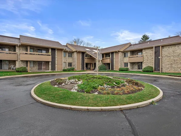 2101 West Good Hope ROAD #102, Glendale, WI 53209