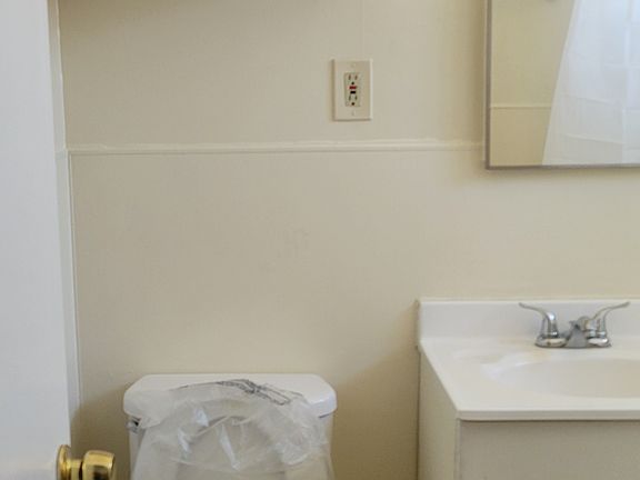 5th image of 7643 Milton Ave APT D