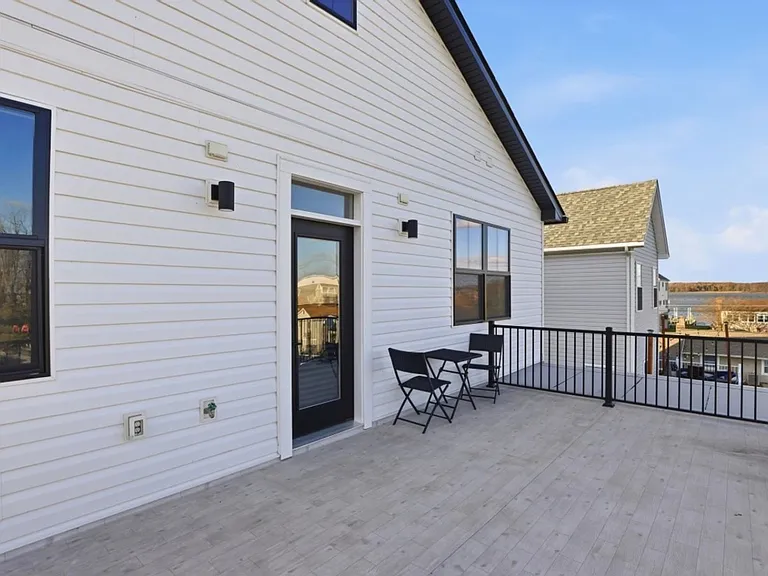 6931 River Dr — Photo 50
