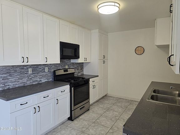 5th image of 13071 Lamel St