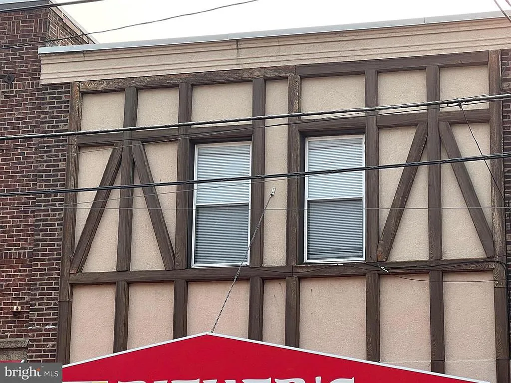 7979 Oxford Avenue - 2nd Fl — Photo 1