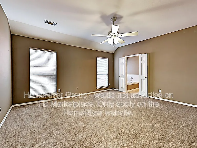 2405 N Brook Dr — Photo 8