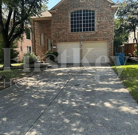1733 Prescott Dr — Photo 1