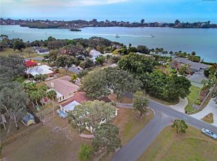 1512 Bayshore Rd, Nokomis, FL 34275
