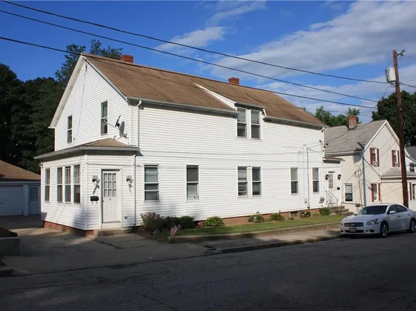 2 Saint Marys Rd, North Providence, RI 02911