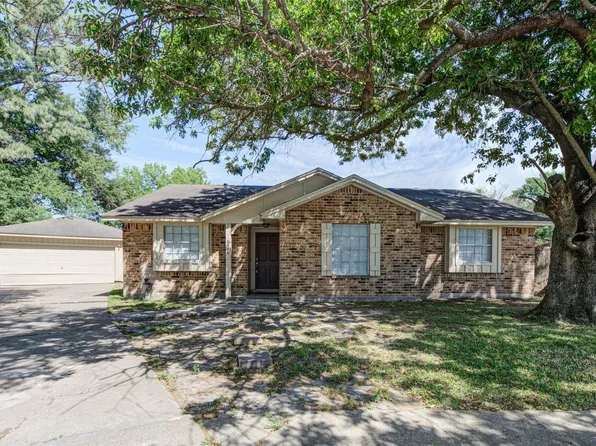 8914 Stonehearth Ln, Houston, TX 77040