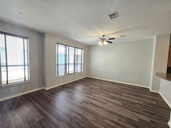 5th image of 4050 McKinney Ave