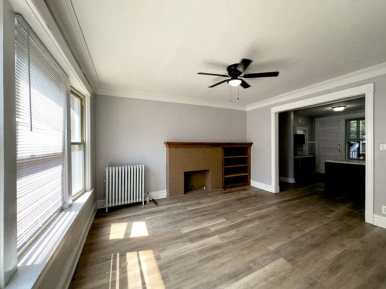1222 W Rosemont Ave #2 — Photo 8