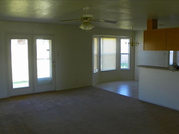 4th image of 4506 Lori Dr