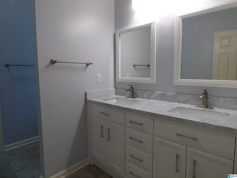 9014 Brookline Ln — Photo 6